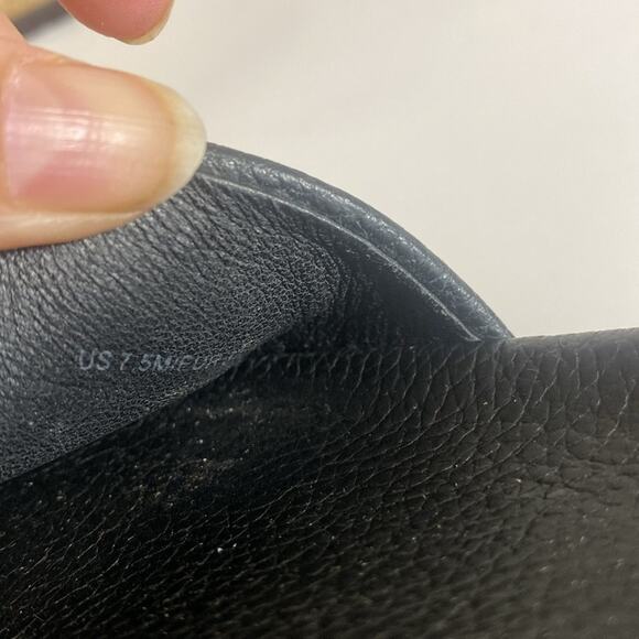 VINCE Aurelia Leather Slides - Picture 6 of 9